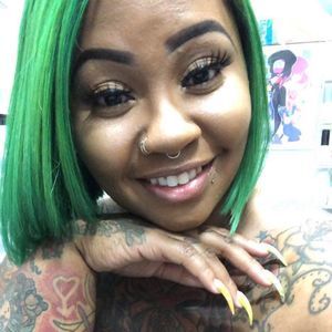 Meet your Posher, Candis